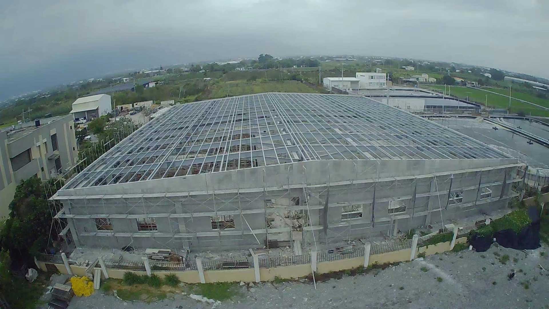 The indoor fishery electricity symbiosis solar project of Huge Energy