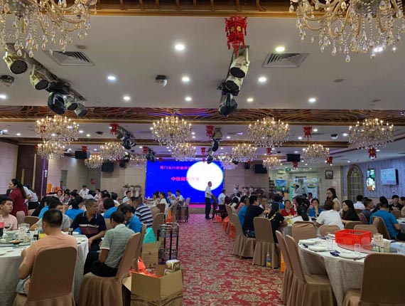 Huge Energy Families Greet the Mid-Autumn Festival and celebrate the National Day